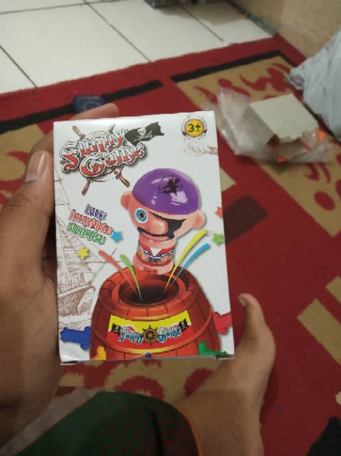 Pirate roullete pirate roulette mainan bajak laut dalam tong dan di tusuk lucky game running man-1