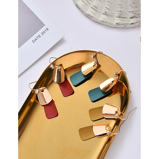 LRC Anting Gantung Fashion Yellow Geometric Contrast Earrings With Diamonds D80641