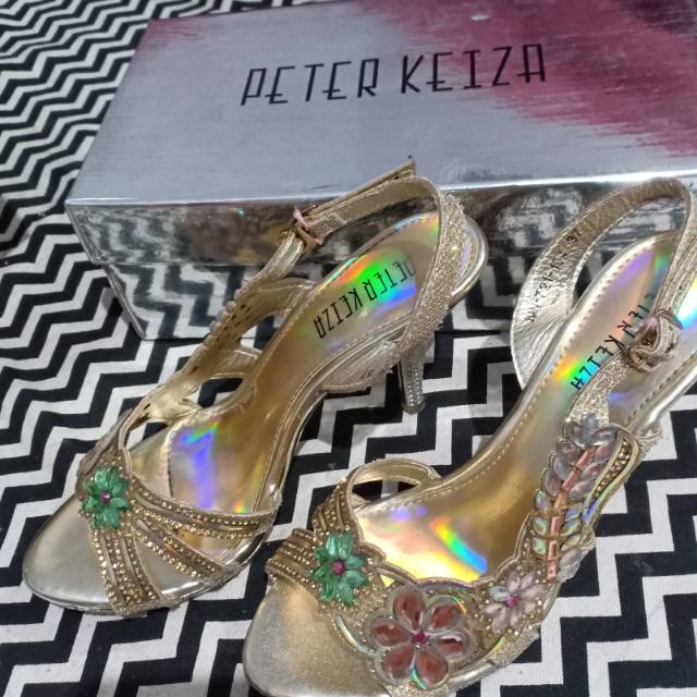 Preloved Sepatu Sandal Pesta Peter Keiza No. 37 Warna Gold