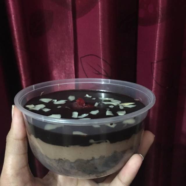 

Dessert coklat cream lembut ga bikin enek
