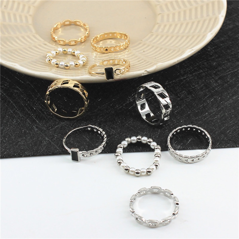 YEEZII 5pcs / Set Cincin Model Rantai Twist Hias Mutiara Hitam Gaya Retro Untuk Wanita