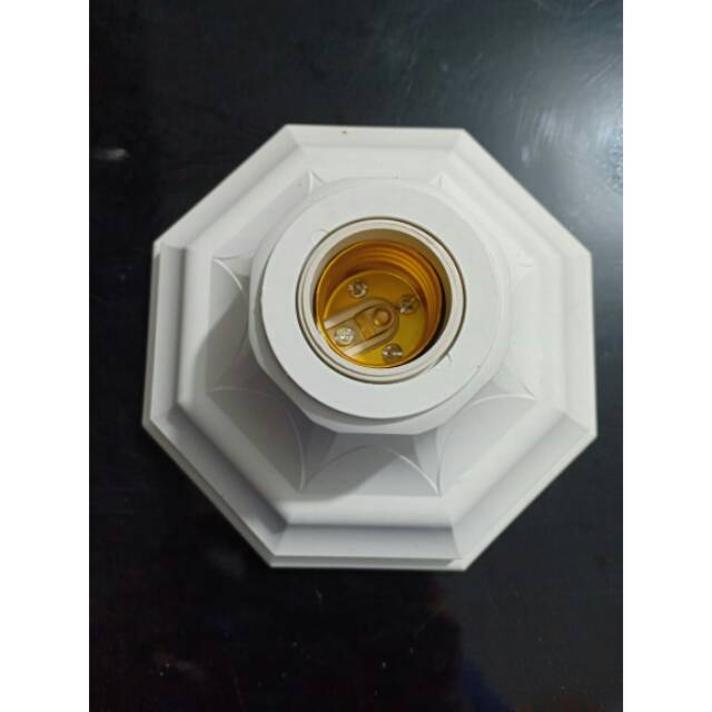 Fiting lampu plafon besar corak segi 8