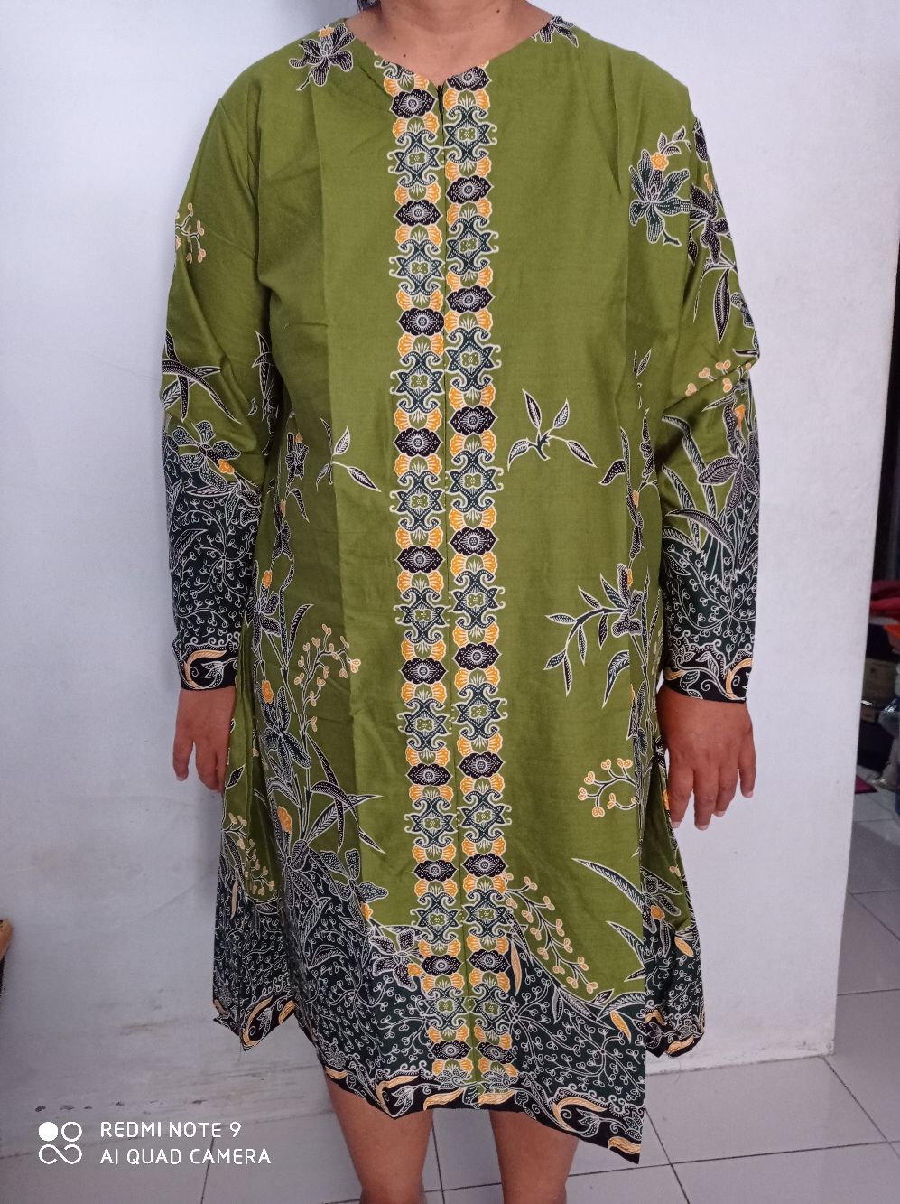 Grosir Terlaris Genes Jelita Tunic Navbor Yelbor Whitbor Creambor Tunik Batik Modern Hrb037