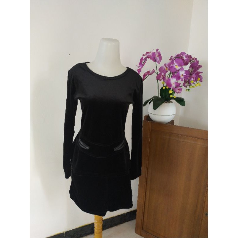 Setelan beludru (PRELOVED)