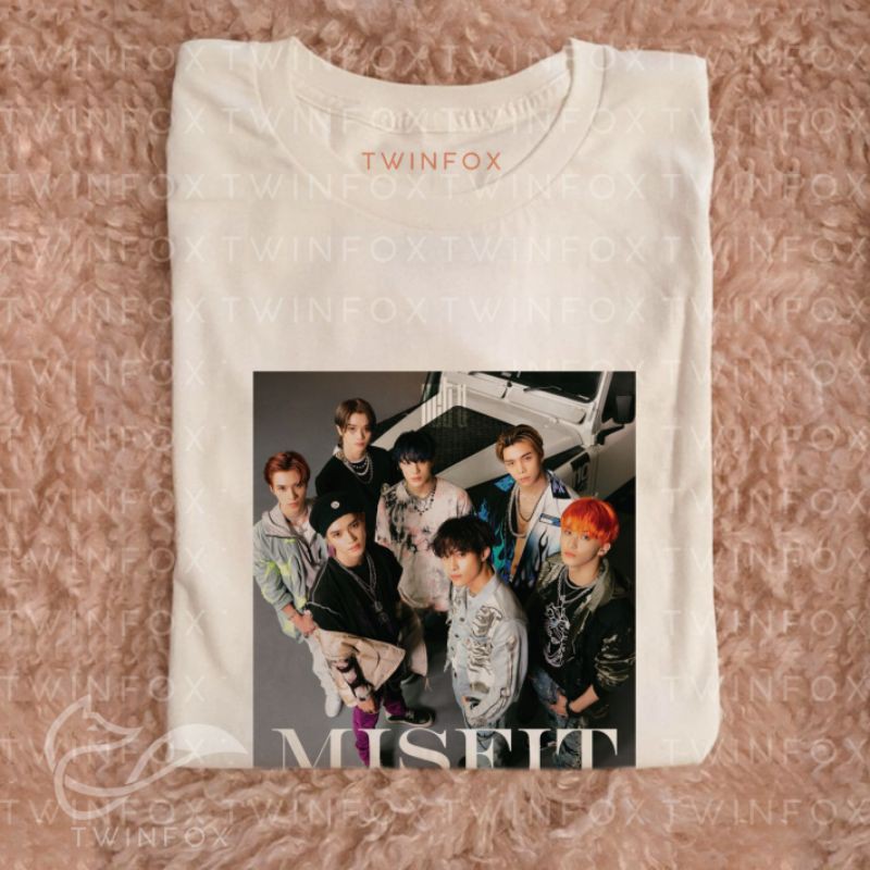 Kaos Kpop Unisex NCT U Misfit Car