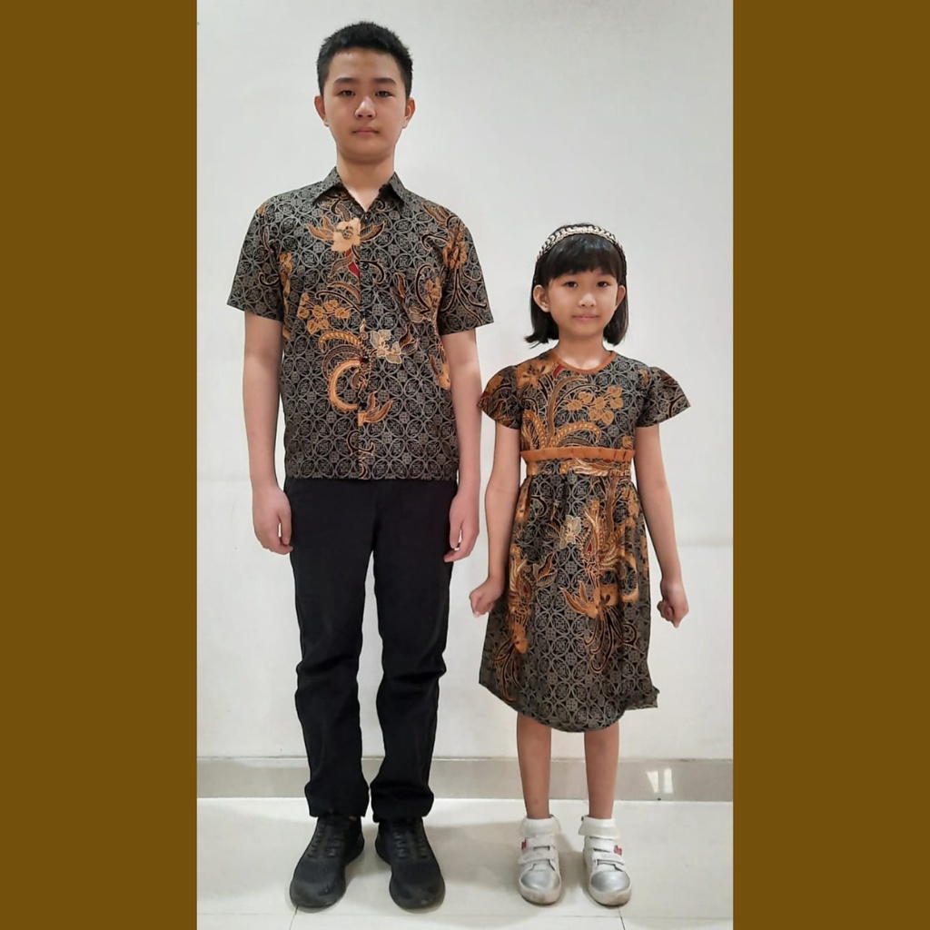 BATIK COUPLE SARIMBIT KELUARGA FAMILY AYAH IBU ANAK PEREMPUAN DAN LAKI LAKI PREMIUM DRESS KEKINIAN TERBARU JUMBO TERUSAN BATIK KOPEL MURAH ELEGAN ORCHID KAWUNG HITAM