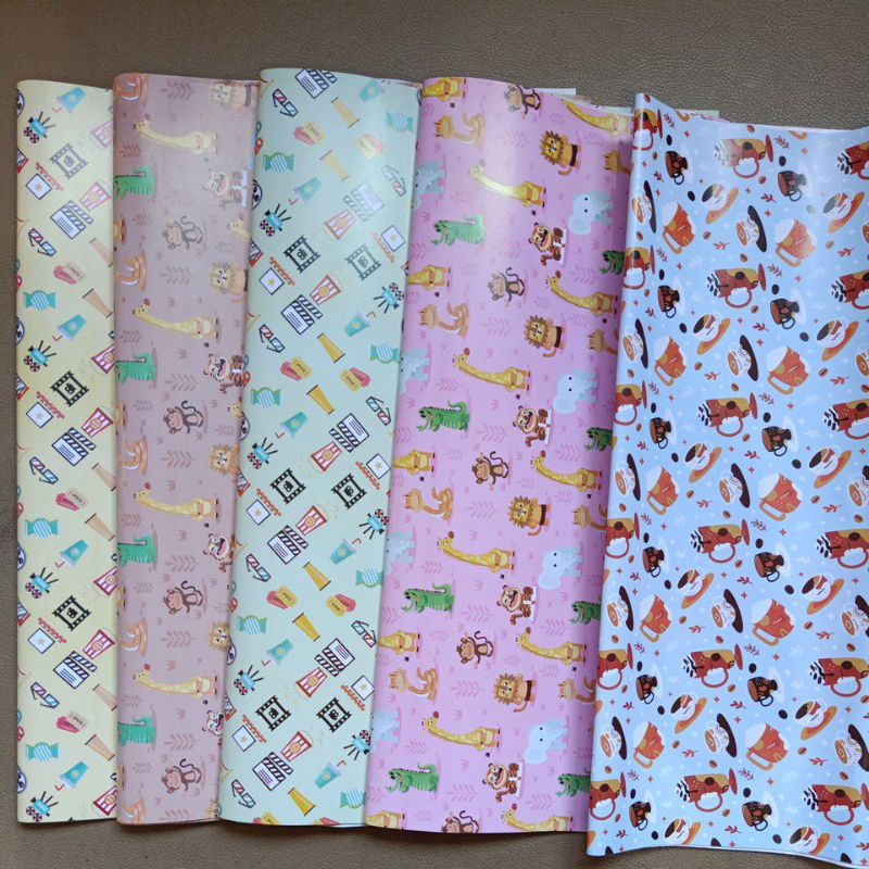 

Kertas kado untuk tambahan packing. free kartu ucapan.