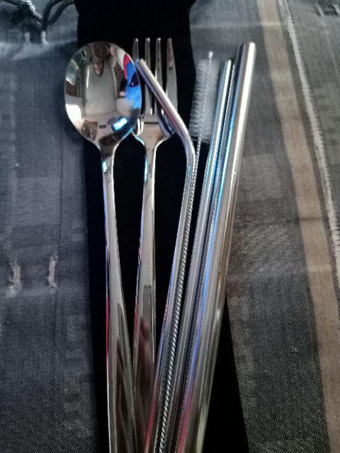 Sendok Garpu Sedotan Set Dengan Pouch