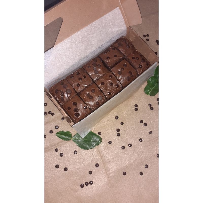 

BROWNIES FUDGE HOMEMADE BY DAPURRATU19