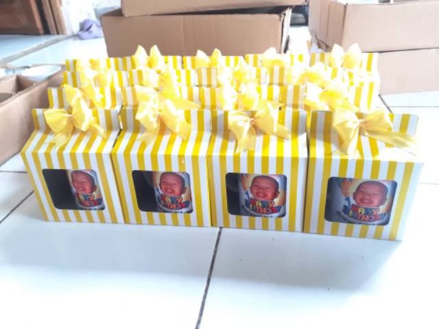 Mug Custom / Mug Hampers + Box & Pita