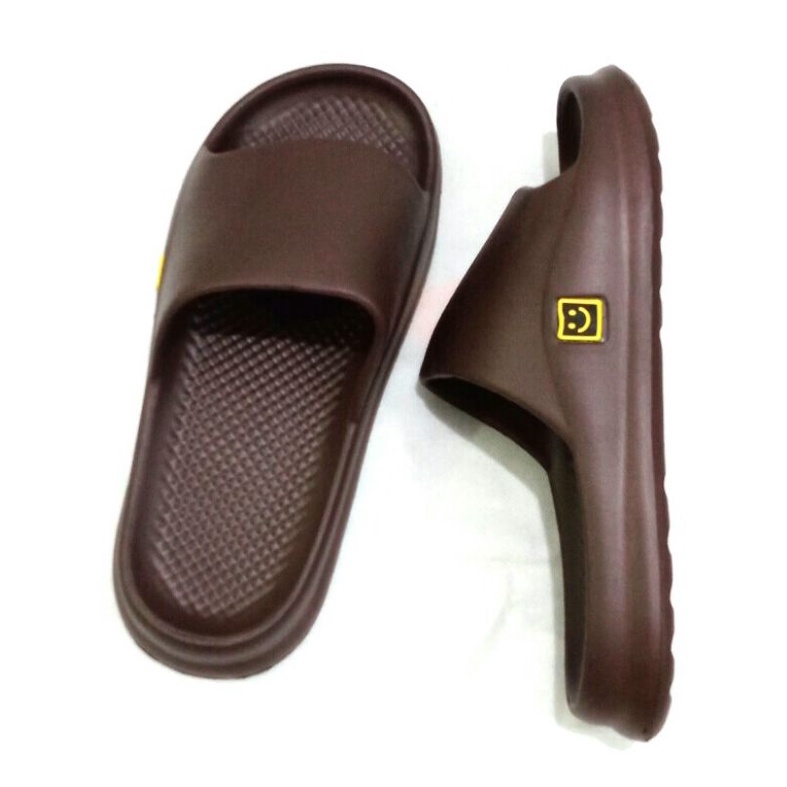 Sandal Cowok Hema Anti Slip Sendal Slop Rumah Nyaman Slop Pria Murah