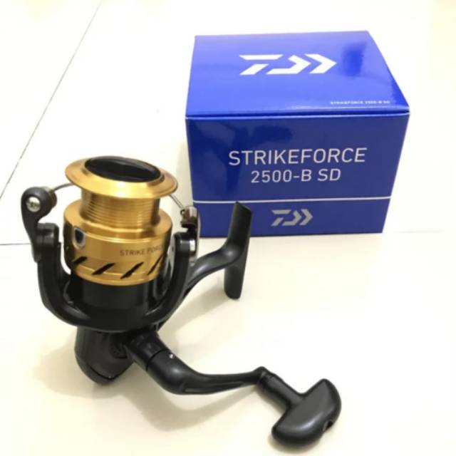 Reel Daiwa Strike Force 2500 -Bi