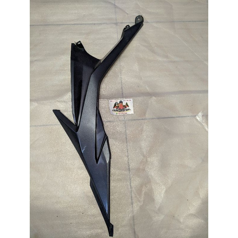 Jual Sambungan Fairing Sebalah Kanan Cbr Facelift Shopee Indonesia