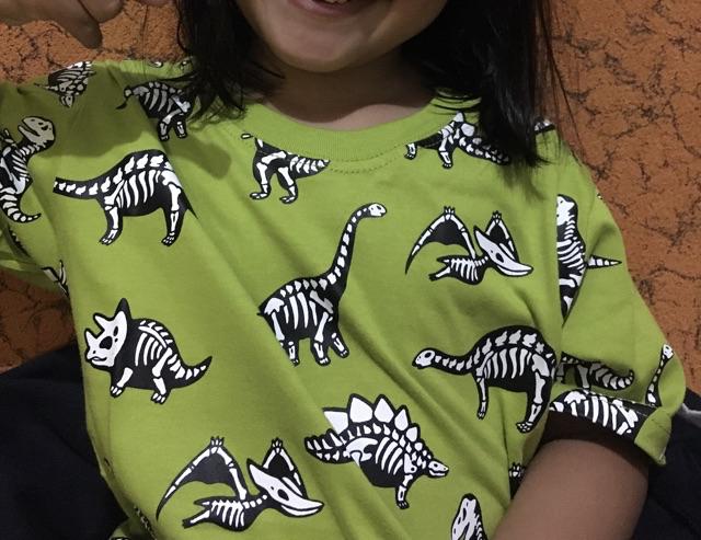 Pop Kidswear Dino Tree tee Couple tee Kaos kembar Pop Kidswear Dino Tree tee Couple tee Kaos kembar