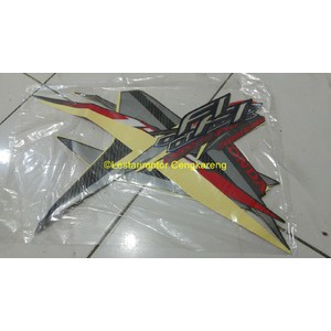 Striping Lis - lis Body - Stiker Motor Vario 125 FI CBS Merah - sticker motor