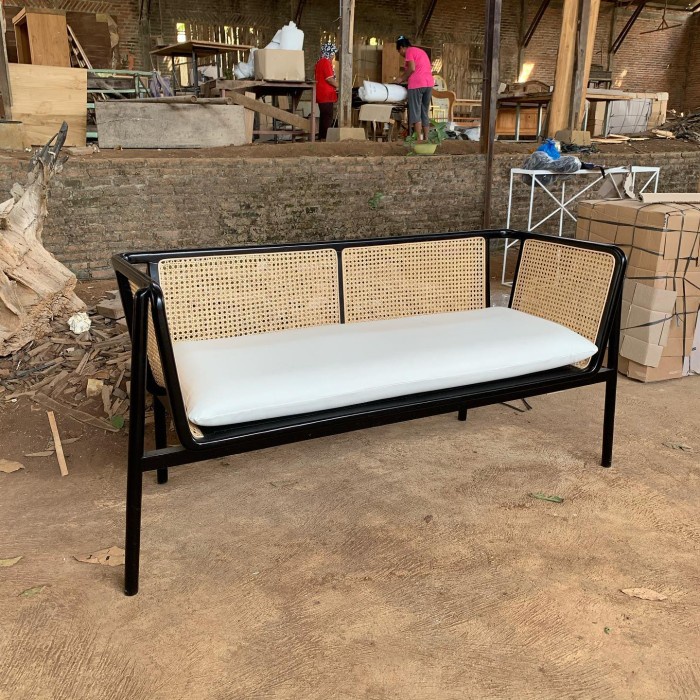 SOFA TERAS MINIMALIS ROTAN