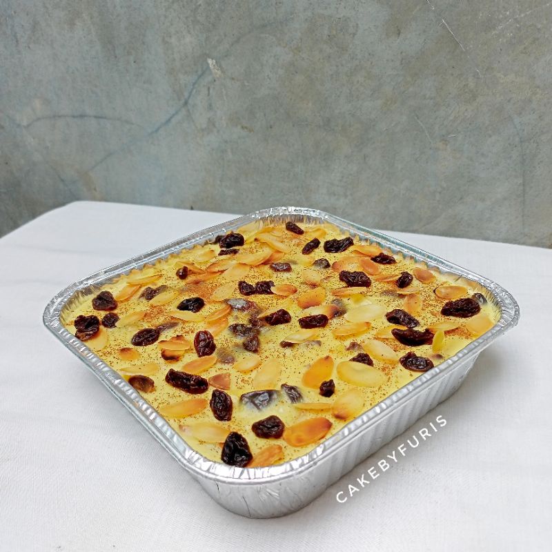 

Klappertart ukuran 20x20cm