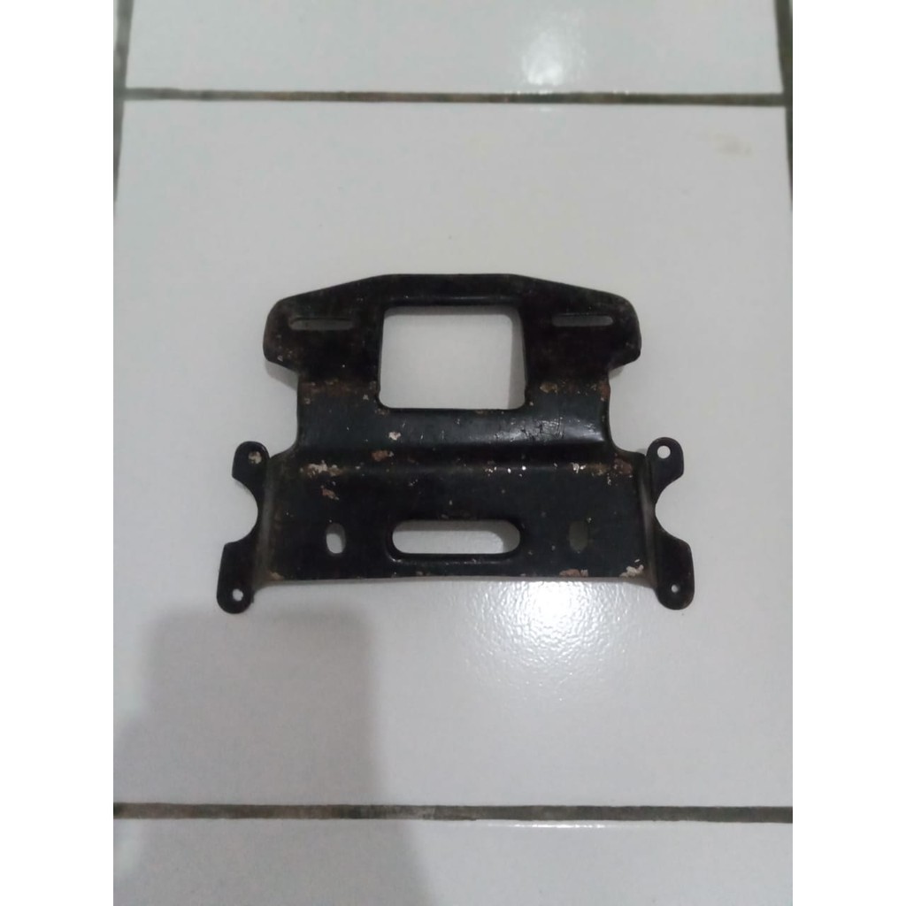 Breket dudukan plat nomor belakang Honda GL pro max original copotan motor murah