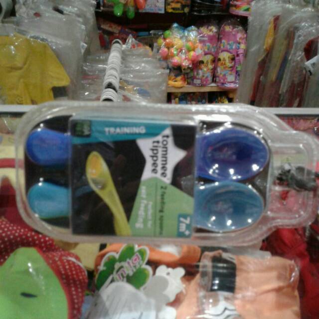 Sendok tommee tippee