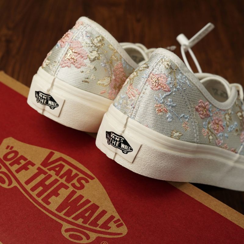 VANS AUTHENTIC FLOWERS