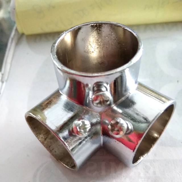 Sambungan 3cabang sudut untuk pipa 1inch