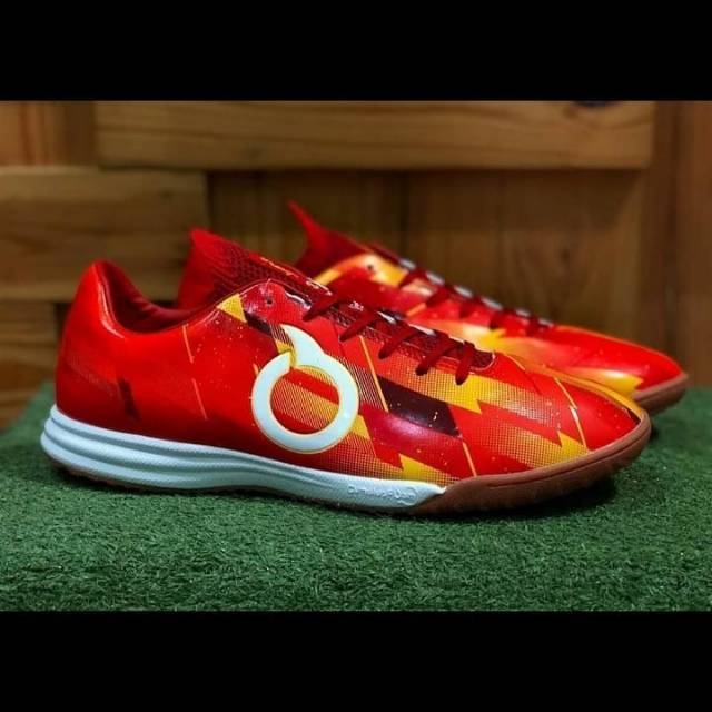 ORTUSEIGHT CATALYST THERION IN