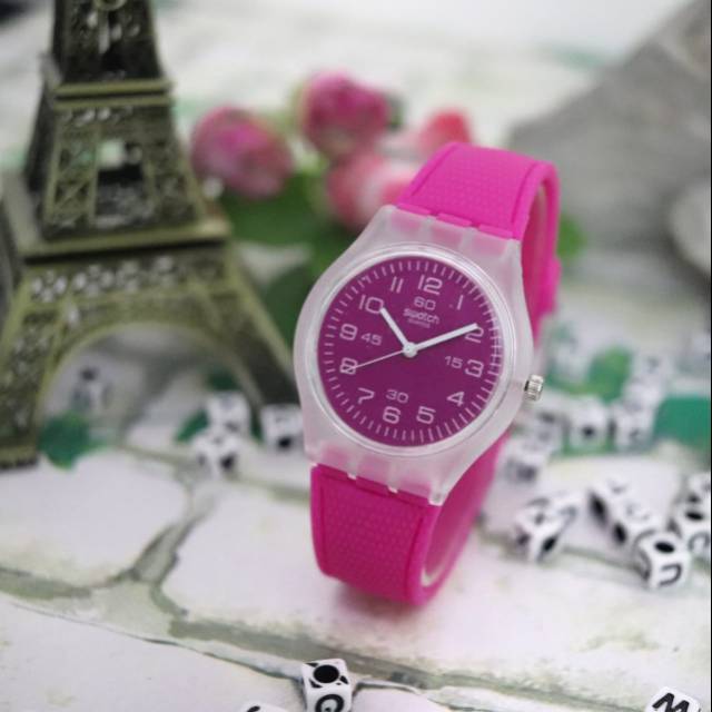 Swatch jam wanita unik