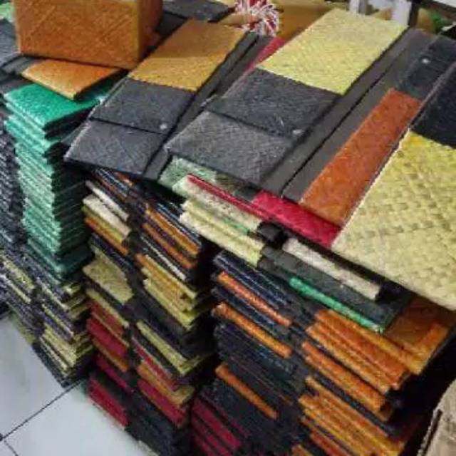 

Box kado/hampers /hantaran anyaman pandan