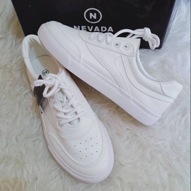 SNEAKERS SEPATU NEVADA PUTIH WHITE | Shopee Indonesia