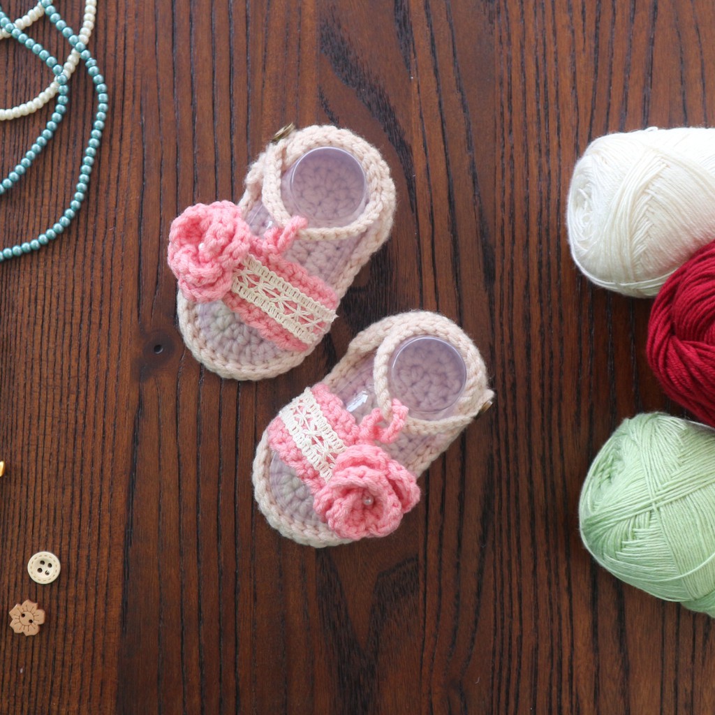 Sepatu Prewalker Bayi / Sepatu Bayi Perempuan / Sepatu Bayi Rajut