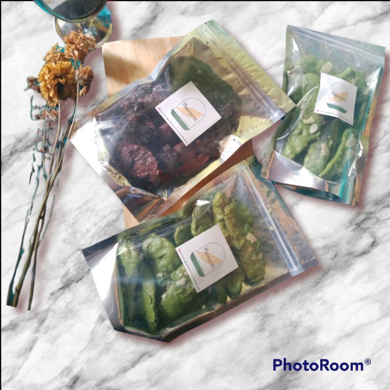 

Keripik Pisang Molen Crispy and Crunchy varian greentea/coklat/remix
