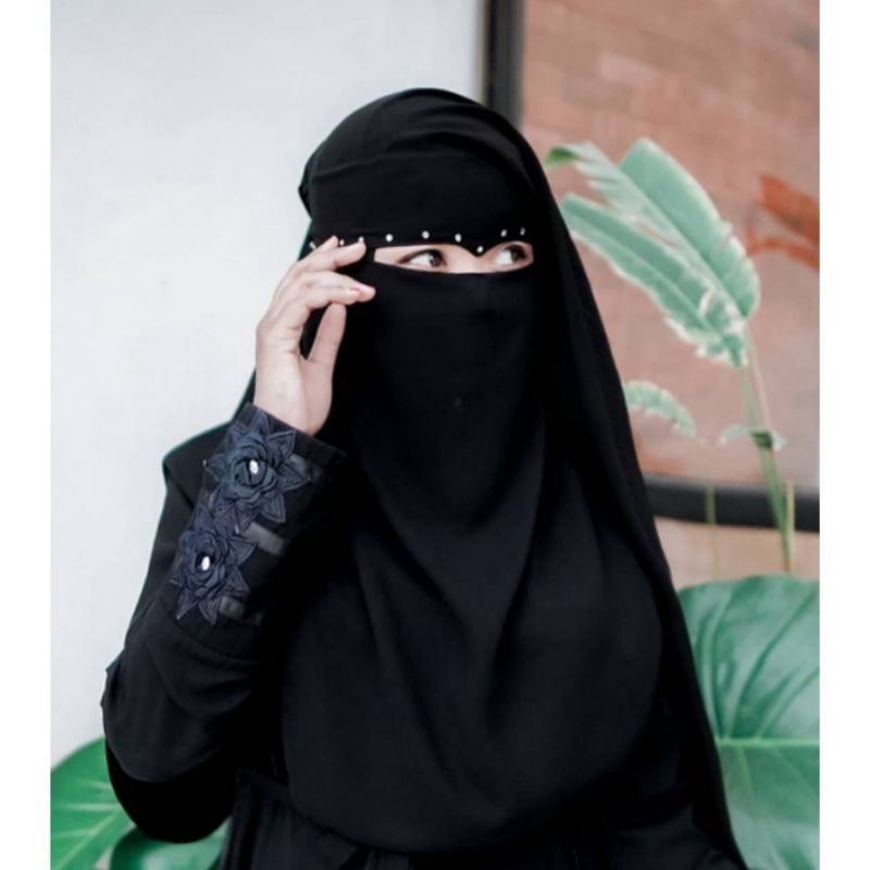 Niqab Cadar Yaman Manik Payet Putih (panjang belakang 90cm)