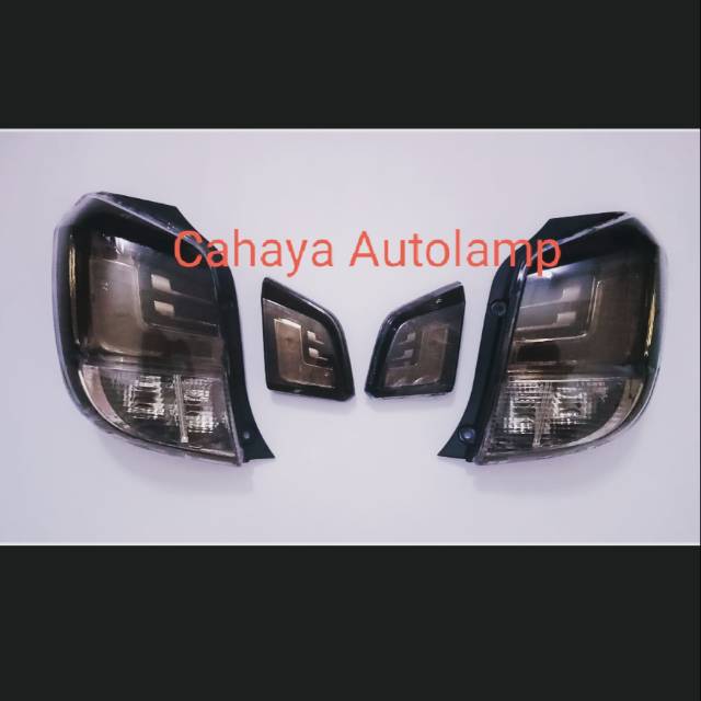 Agya New 2018 warna Smoke Grey Stop Lamp assy dan Reflector Assy