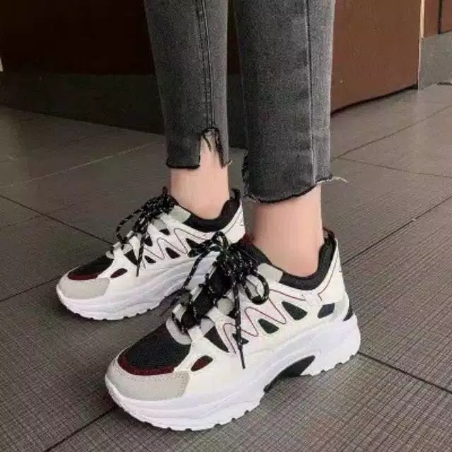 COD Termurah Sepatu Sneakers Wanita AG03 + Dus