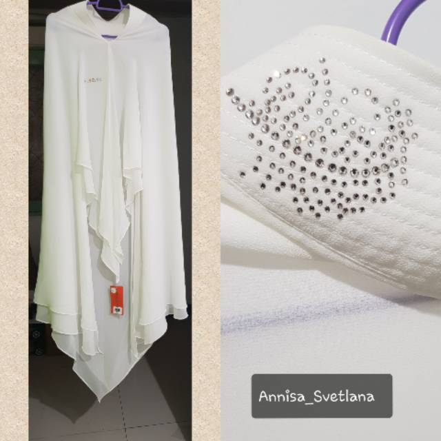 Solddd Naomi Broken White Sisesa