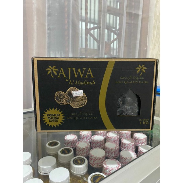 

KURMA AJWA ALMADINAH JUMBO 1KG