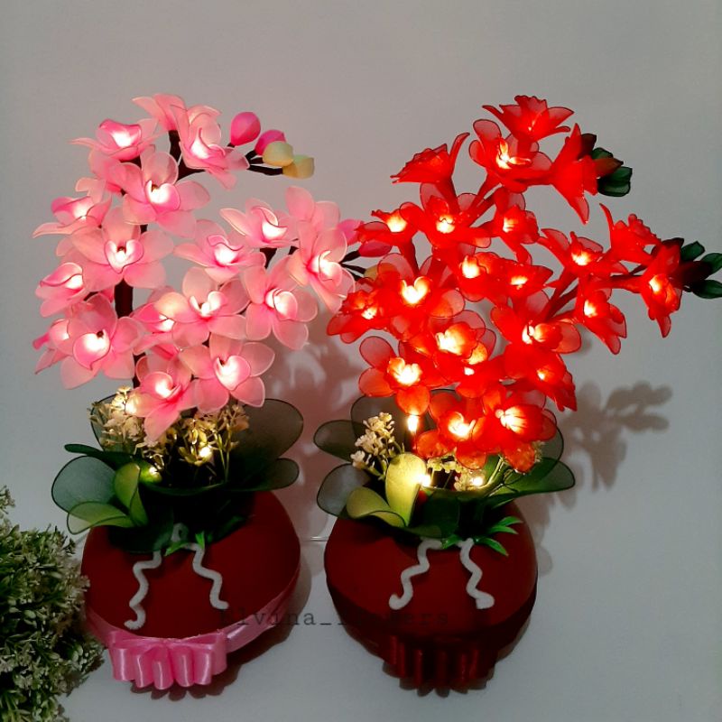 Bunga hias ,bunga anggrek  hias lampu stocking.