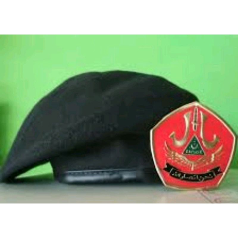 baret emblem banser