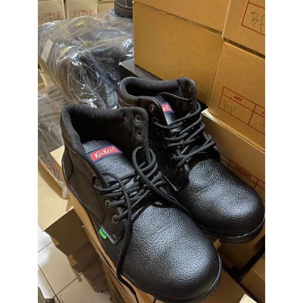 sepatu safety boots,sepatu safety Caterpillar dan Kickers ,sepatu safety boots kerja proyek