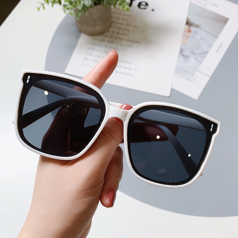 RRNS 072 Kacamata Wanita Pria Optik Anti Sunglass Dengan Fashion Sunglasses Kacamata Hitam