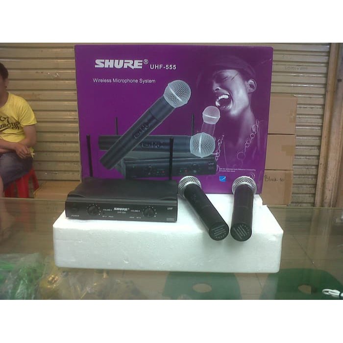 Microphone Wireless Shure UHF   555