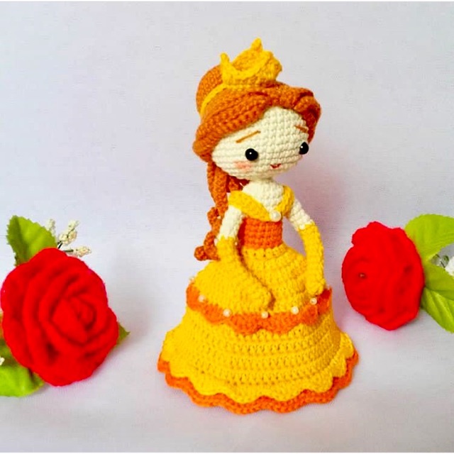 Boneka rajut princess belle