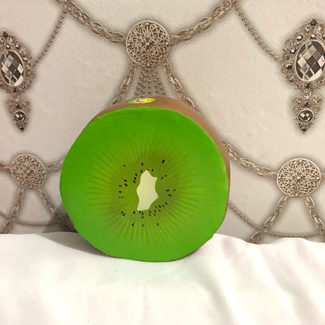 Squishy kiwi jumbo by punimaru (hijau)