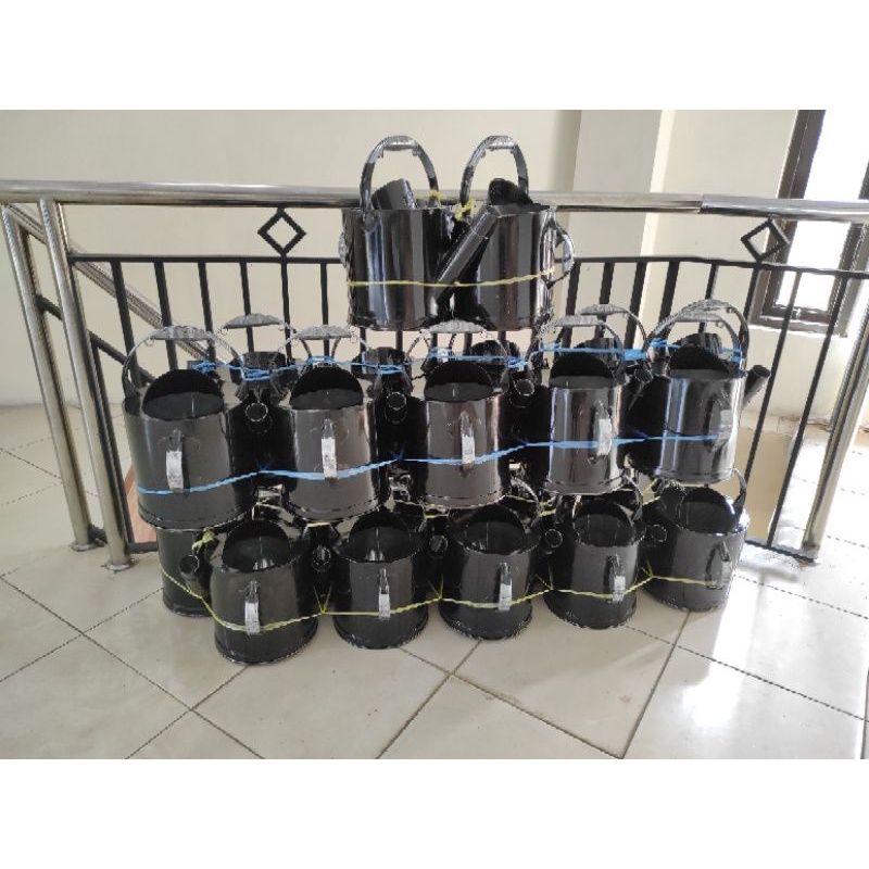 Gembor porot cocor aluminium seng alat penyiram tanaman 10 liter