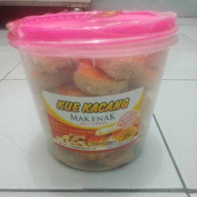 

Kue kacang mak enak