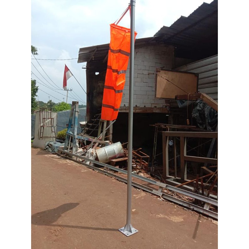 Tiang Dan Wind Sock Tinggi 4 Meter Pipa Galvanis 2 inch