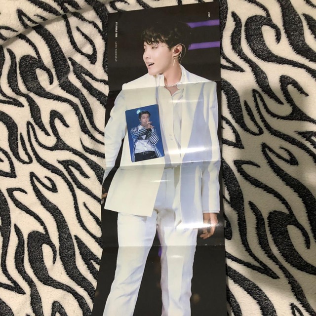 PC dvd ly in seoul (RM Jhope)