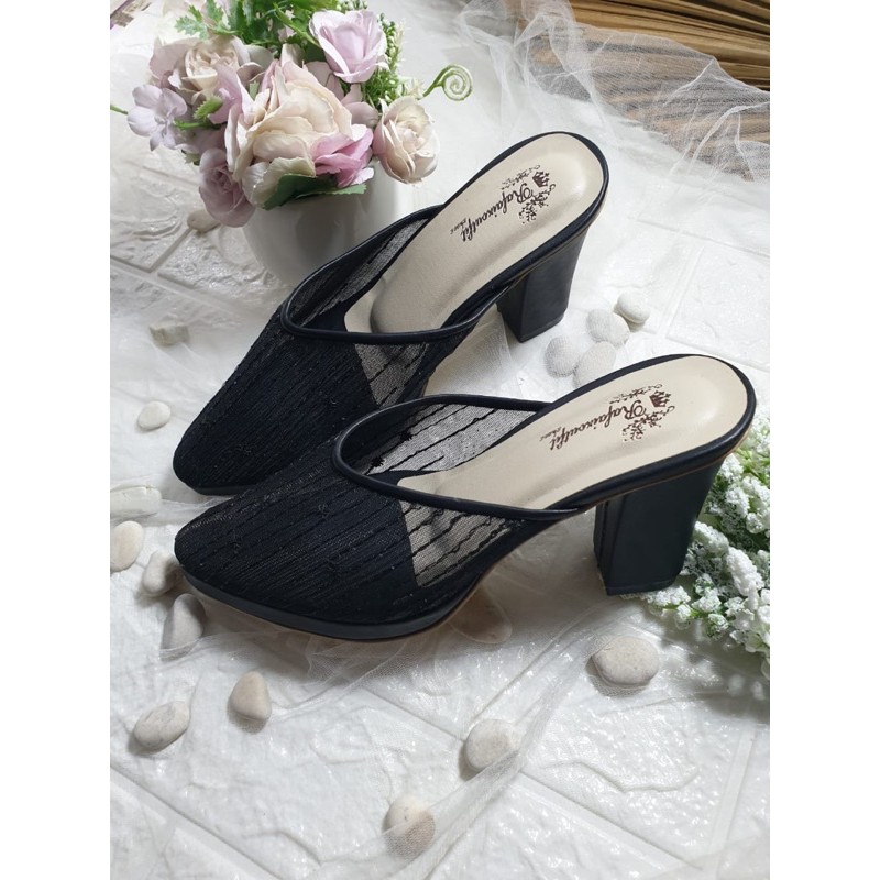 sepatu alummi hitam lace hitam 9cm hak tahu