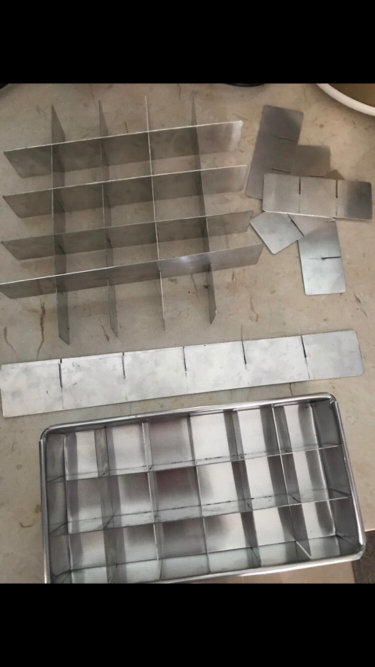 Sekat Brownies Allmunium 20×20,4cm Kotak,25