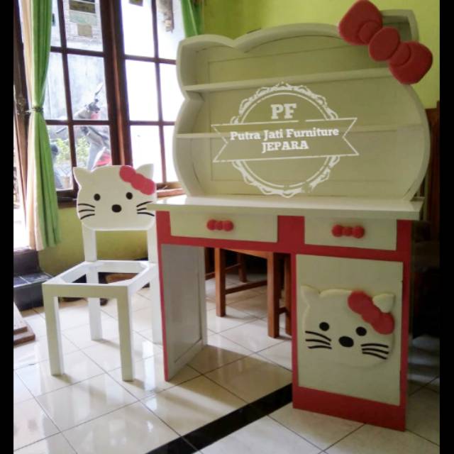 Meja kursi belajar anak model Hello Kitty meja belajar kayu jati lucu warna putih pink